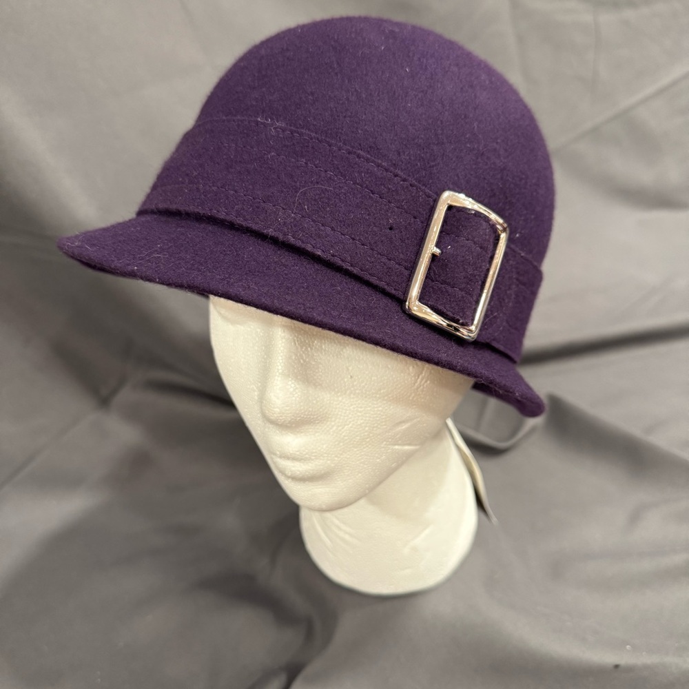 Banana Republic 100% wool cloche bucket hat with buckle In silver tone